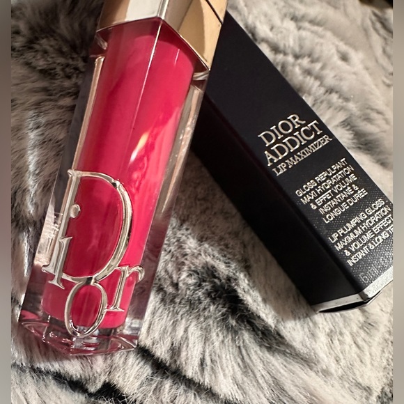 DIOR Addict Lip Maximizer Gloss 007 Raspberry Size 0.2 oz / 6 mL - Picture 12 of 13